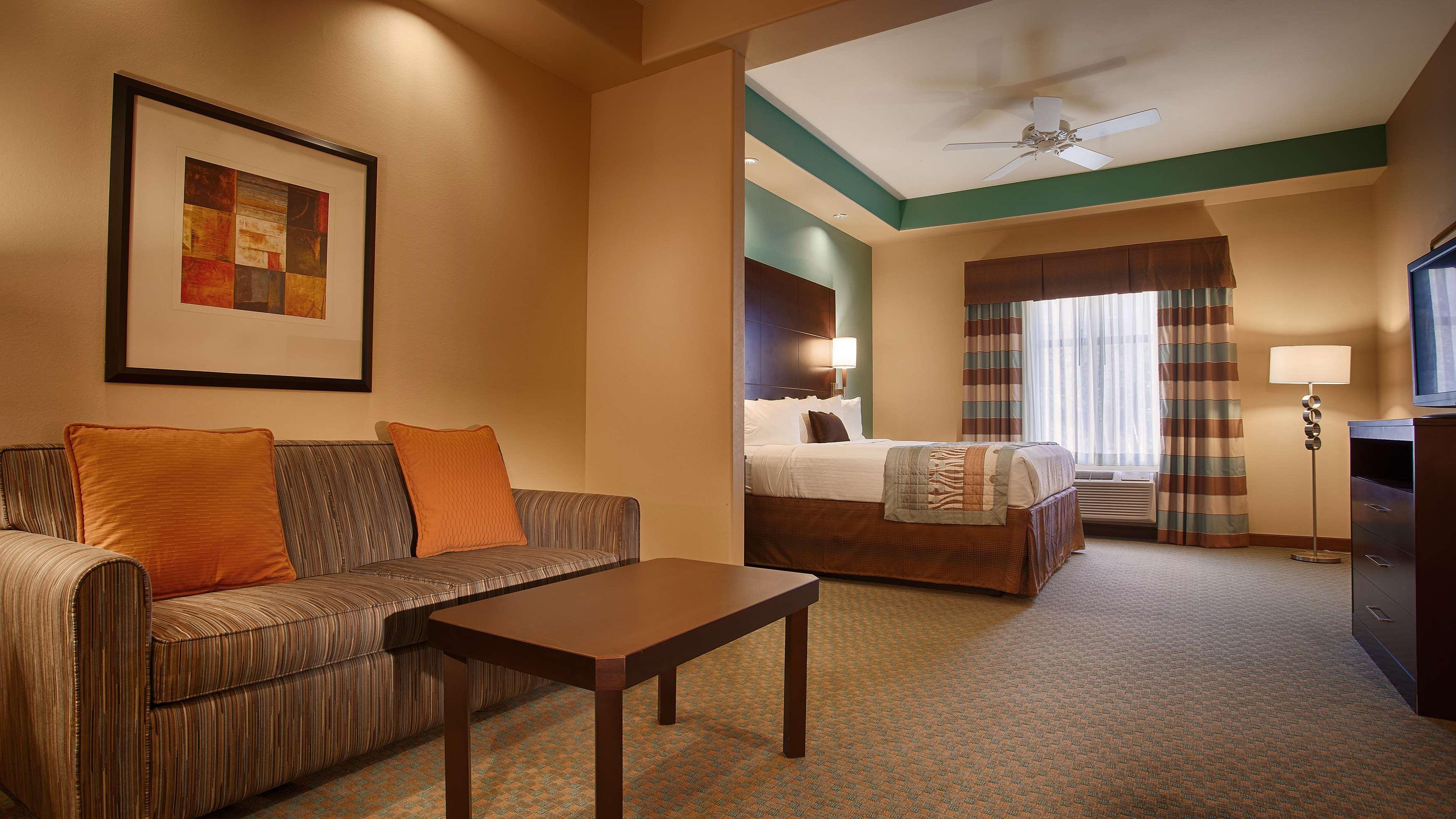 Best Western Plus Midland Suites Exterior foto